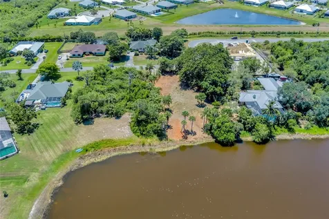 753 S Fischer Circle Sebastian FL 32958