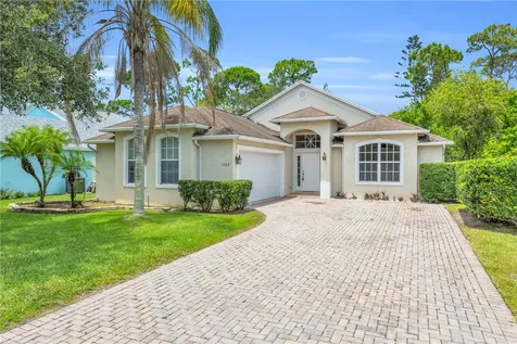 1595 16th Court SW Vero Beach FL 32962