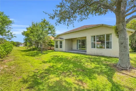1595 16th Court SW Vero Beach FL 32962
