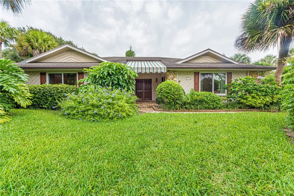 1310 Shorewinds Lane Vero Beach FL 32963