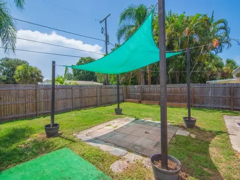 1761 5th Court Vero Beach FL 32960