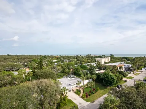 935 E Causeway Boulevard Vero Beach FL 32963