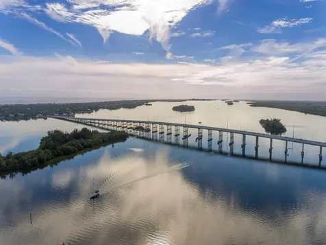 1860 Robalo Drive Vero Beach FL 32960