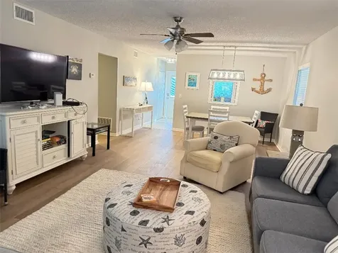 900 Jasmine Lane Vero Beach FL 32963