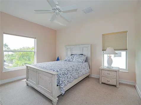4570 Bridgepointe Way Vero Beach FL 32967