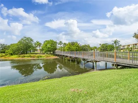 4570 Bridgepointe Way Vero Beach FL 32967