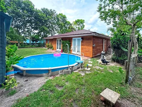 533 Fleming Street Sebastian FL 32958