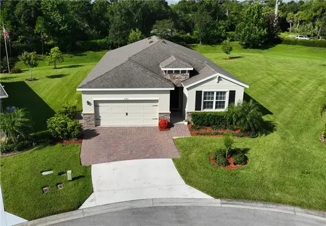 2545 Crowned Eagle Circle SW Vero Beach FL 32962