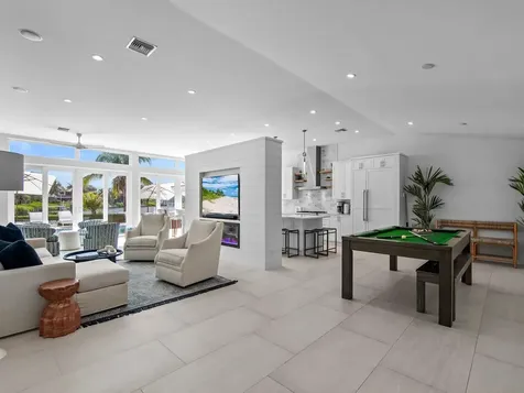 4601 Sunset Drive Vero Beach FL 32963