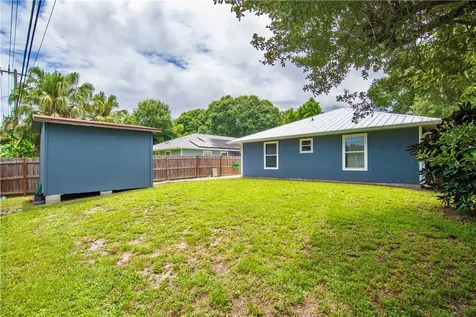 3186 1st Lane Vero Beach FL 32968