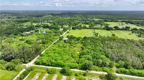 13380 101st Street Fellsmere FL 32948