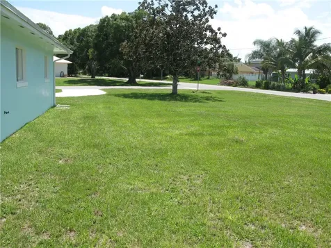 3700 Bay Street Sebastian FL 32976