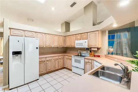 289 53rd Circle Vero Beach FL 32968