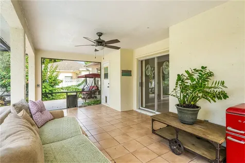 289 53rd Circle Vero Beach FL 32968