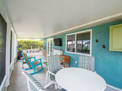 624 24th Street SW Vero Beach FL 32962
