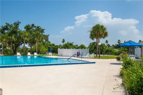624 24th Street SW Vero Beach FL 32962
