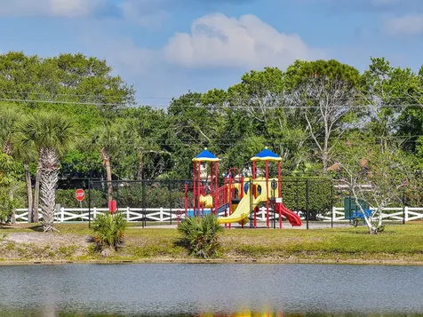 624 24th Street SW Vero Beach FL 32962