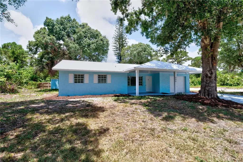 705 10th Avenue SW Vero Beach FL 32962