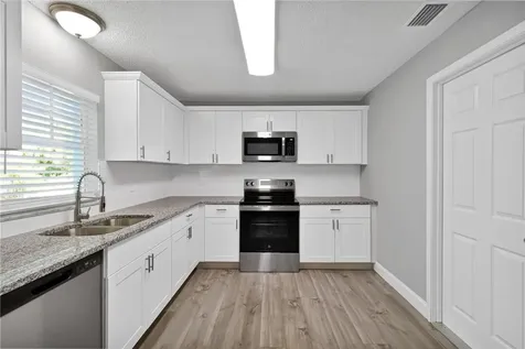 705 10th Avenue SW Vero Beach FL 32962