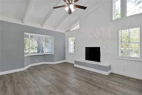 705 10th Avenue SW Vero Beach FL 32962