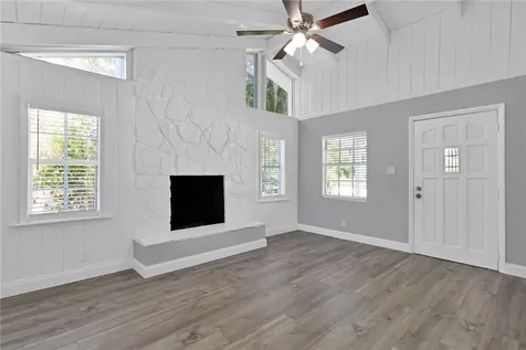 705 10th Avenue SW Vero Beach FL 32962