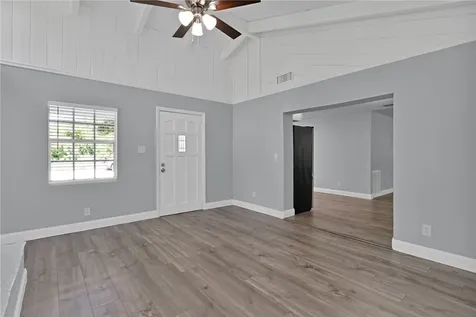 705 10th Avenue SW Vero Beach FL 32962