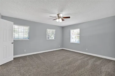 705 10th Avenue SW Vero Beach FL 32962