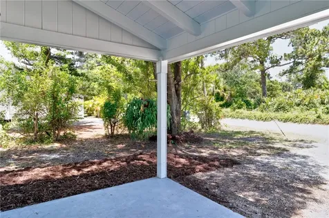 705 10th Avenue SW Vero Beach FL 32962