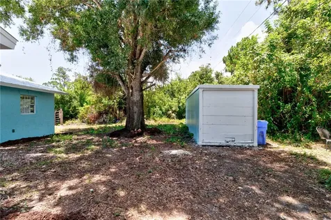705 10th Avenue SW Vero Beach FL 32962