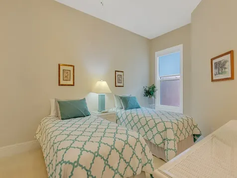 2010 Bridgepointe Circle Vero Beach FL 32967