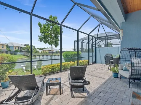 2010 Bridgepointe Circle Vero Beach FL 32967