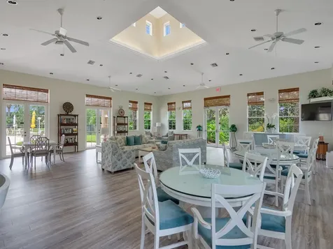 2010 Bridgepointe Circle Vero Beach FL 32967
