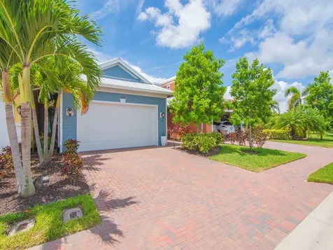 2010 Bridgepointe Circle Vero Beach FL 32967