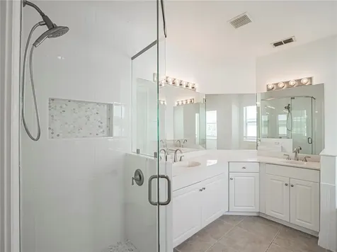 1825 Bridgepointe Circle Vero Beach FL 32967