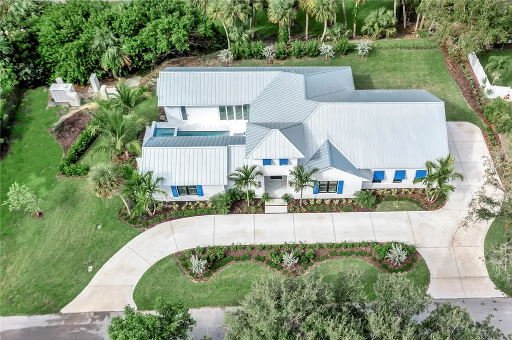985 Clipper Road Vero Beach FL 32963