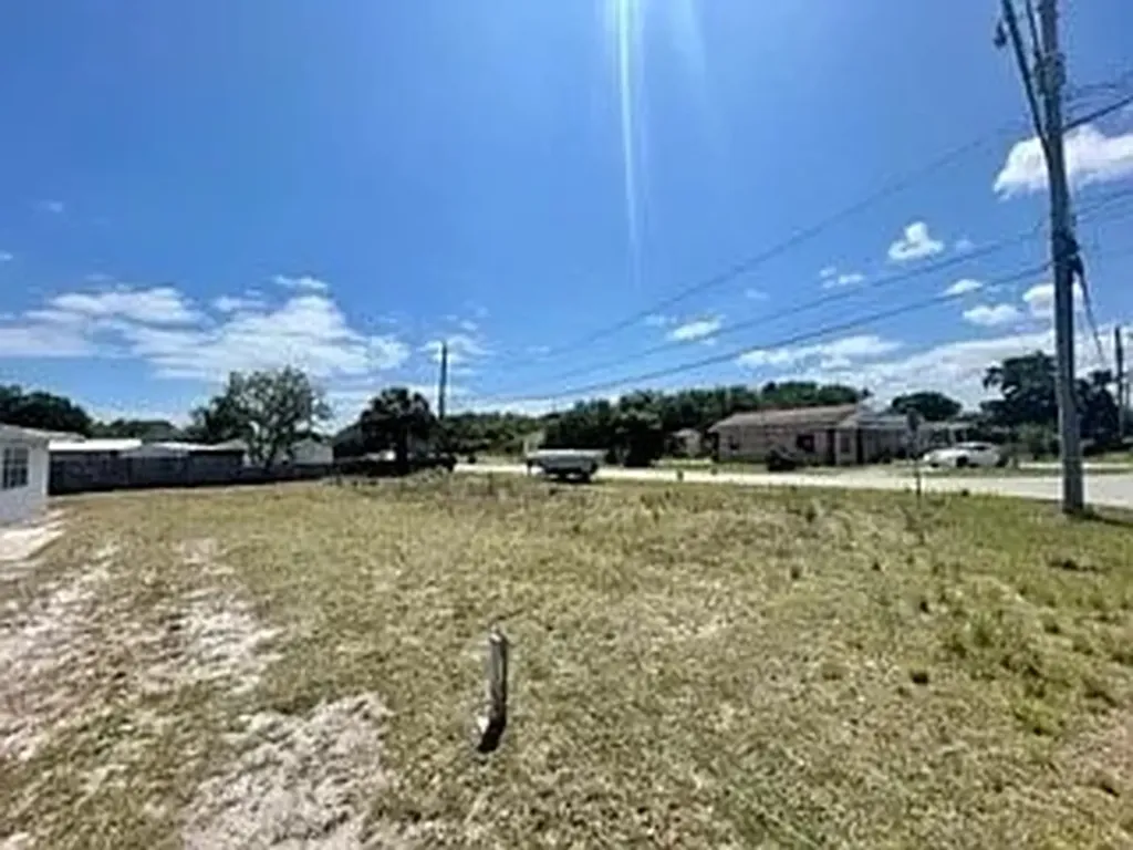 4246 25th Avenue Vero Beach FL 32967