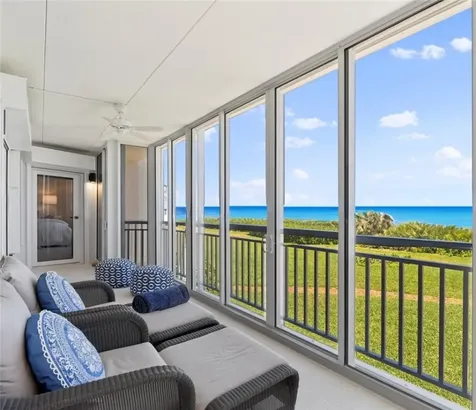 8824 S Sea Oaks Way Vero Beach FL 32963