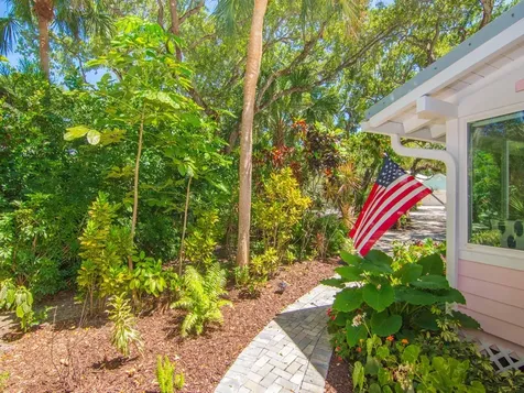 1930 W Shell Lane Vero Beach FL 32963