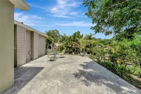 1806 31st Avenue Vero Beach FL 32960