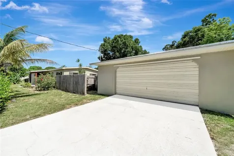 1806 31st Avenue Vero Beach FL 32960