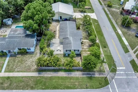 1806 31st Avenue Vero Beach FL 32960