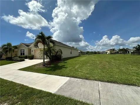 3315 Rockport Street SW Vero Beach FL 32968