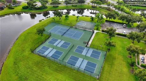 1782 Berkshire Circle SW Vero Beach FL 32968