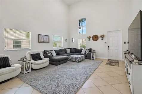 1782 Berkshire Circle SW Vero Beach FL 32968