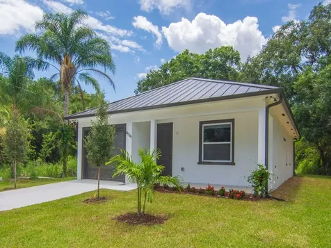 8525 64th Avenue Vero Beach FL 32967