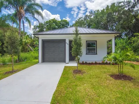 8525 64th Avenue Vero Beach FL 32967