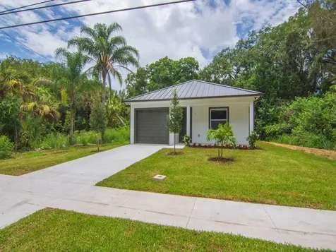 8525 64th Avenue Vero Beach FL 32967