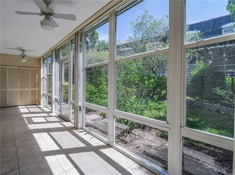 1901 Indian River Boulevard Vero Beach FL 32960