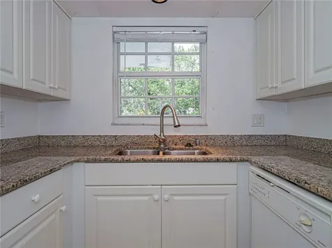 1901 Indian River Boulevard Vero Beach FL 32960