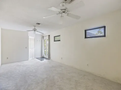 105 12th Place SE Vero Beach FL 32962